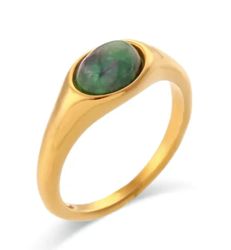18K Oval Stone Ring